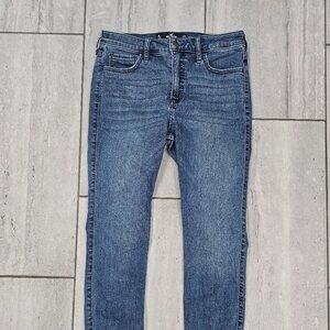 Hollister high rise crop super skinny jeans. Size 7R waist 28 inseam 26